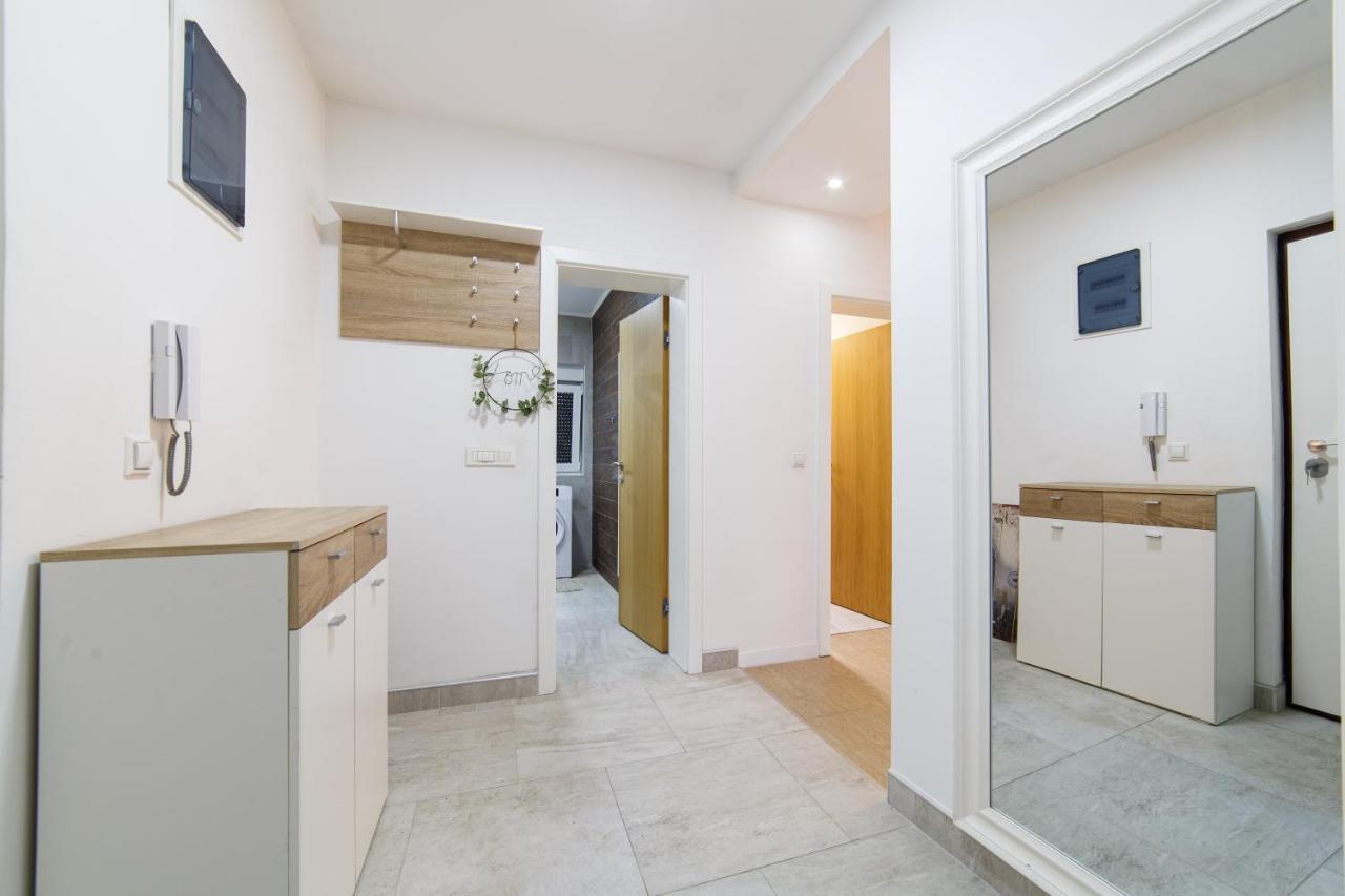 Casper Center 2-bedroom Modern Appartement *