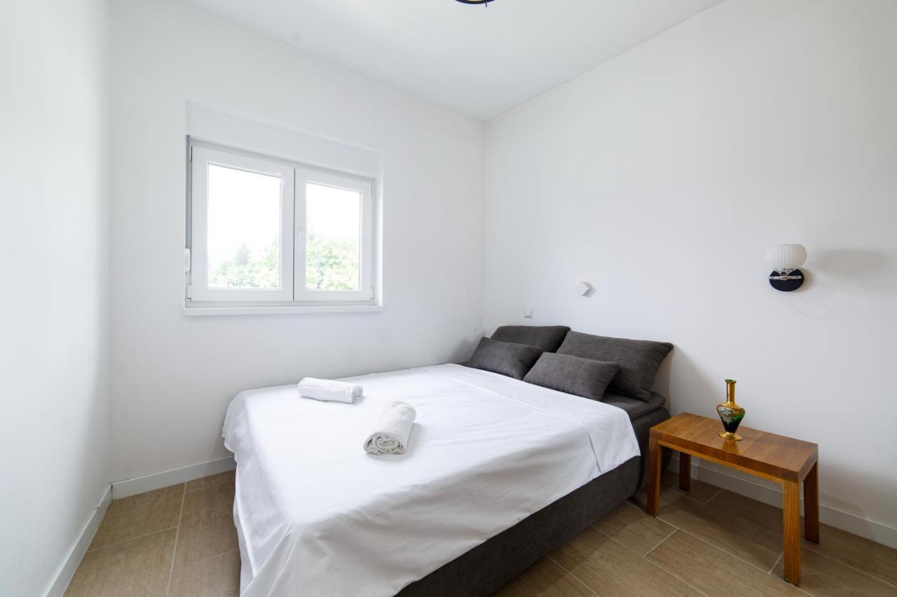 Casper Center 2-bedroom Modern *